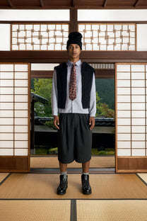 Gyokudō Aged Black Bermuda Pleated Shorts