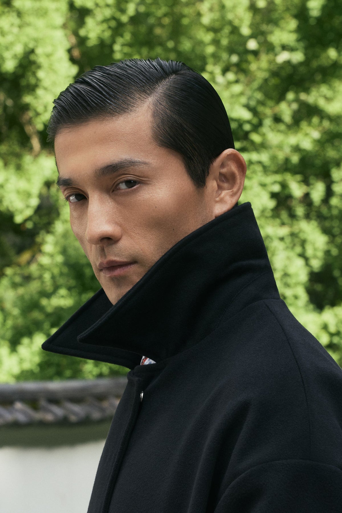 Black Wool Clasp Trench Coat